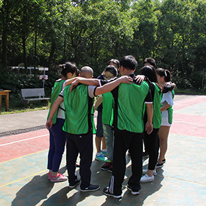 團隊?wèi)敉馔卣古嘤?xùn)活動