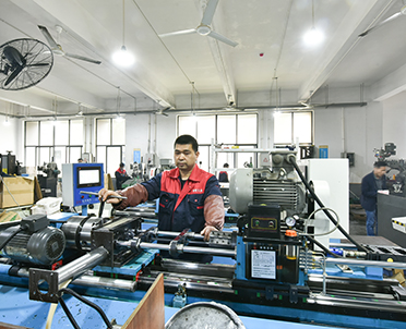 博潤(rùn)模具設(shè)備